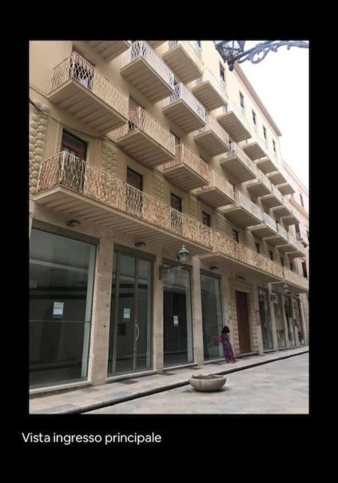 Ad Appena 50 Metri Dal Mare! Apartment ตราปานี ภายนอก รูปภาพ